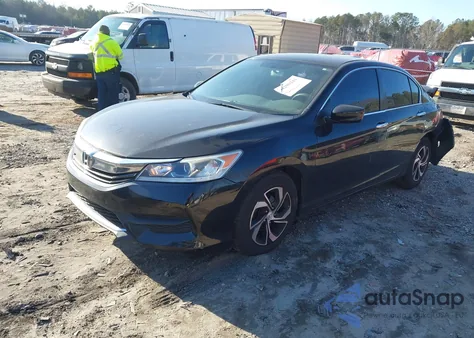 2017 Honda Accord Lx z USA, uszkodzony, nr VIN 1HGCR2F30HA292725